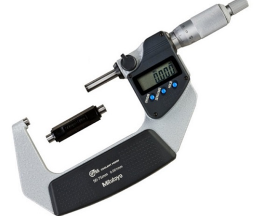 Hình 3. Panme điện tử